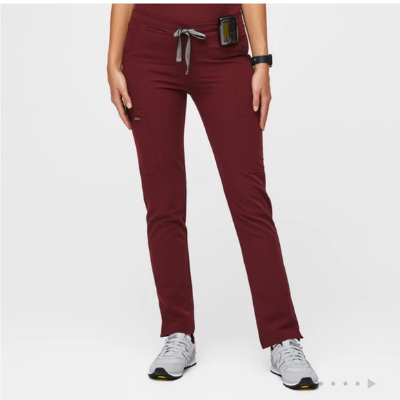 Figs Yola High Waisted Scrub Pant Medium Burgundy EUC - Picture 5 of 7